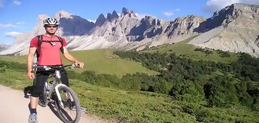 Can You Use A Mountain Bike Helmet For Road Biking.jpg