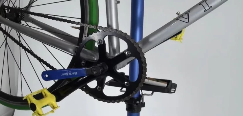 Attaching crank discount arm to bike