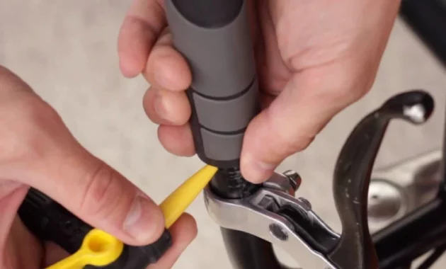 How To Remove Handlebar Grips