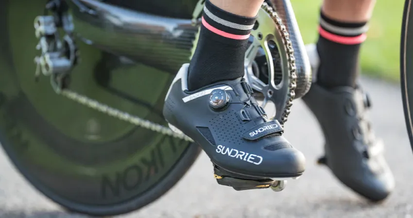 Do Pedals Come With Cleats: What You Need To Know | BikeRenovate