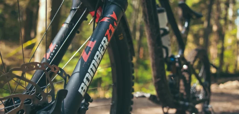 How to adjust marzocchi bomber forks